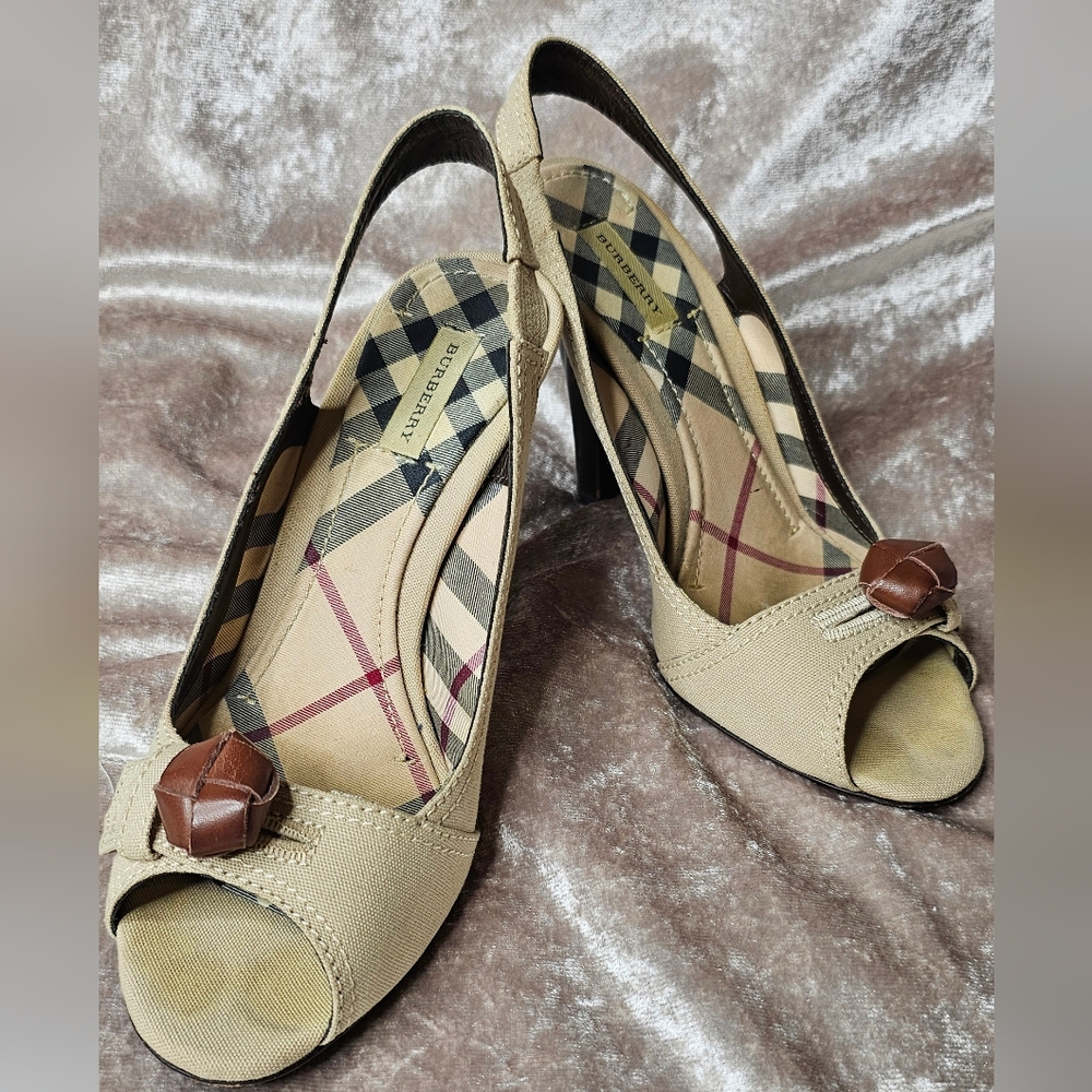Burberry Women's Beige Peep-Toe Heels